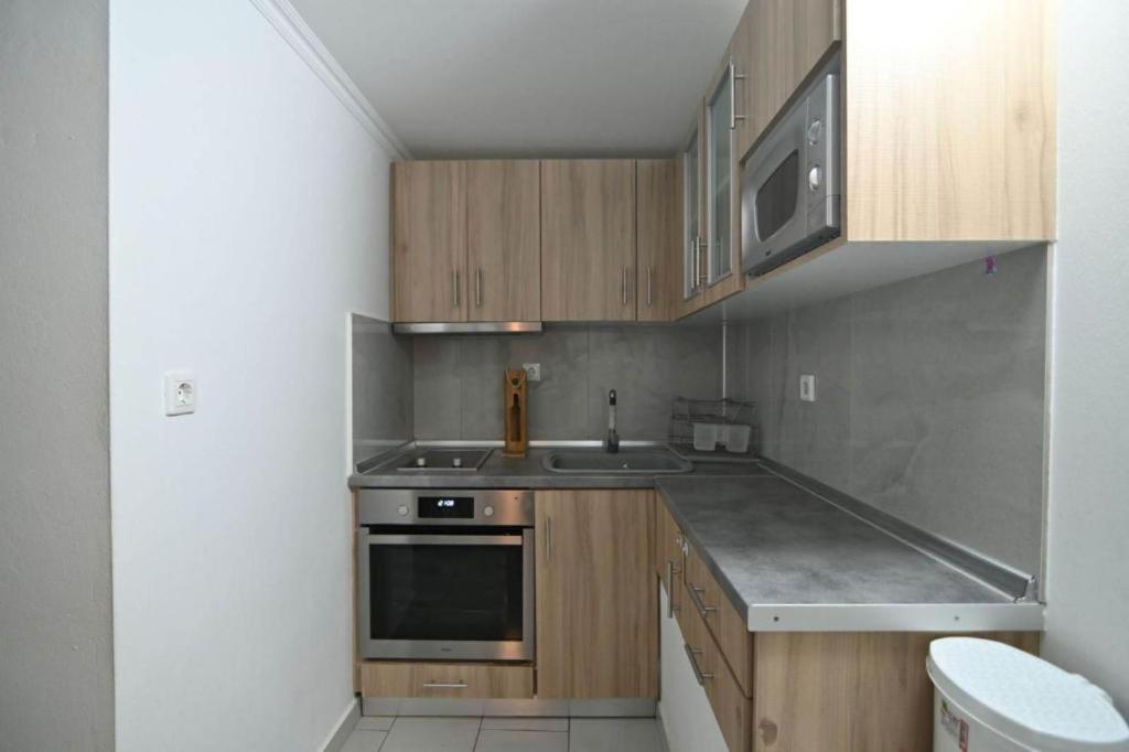 Stelios Apartment Vrasna